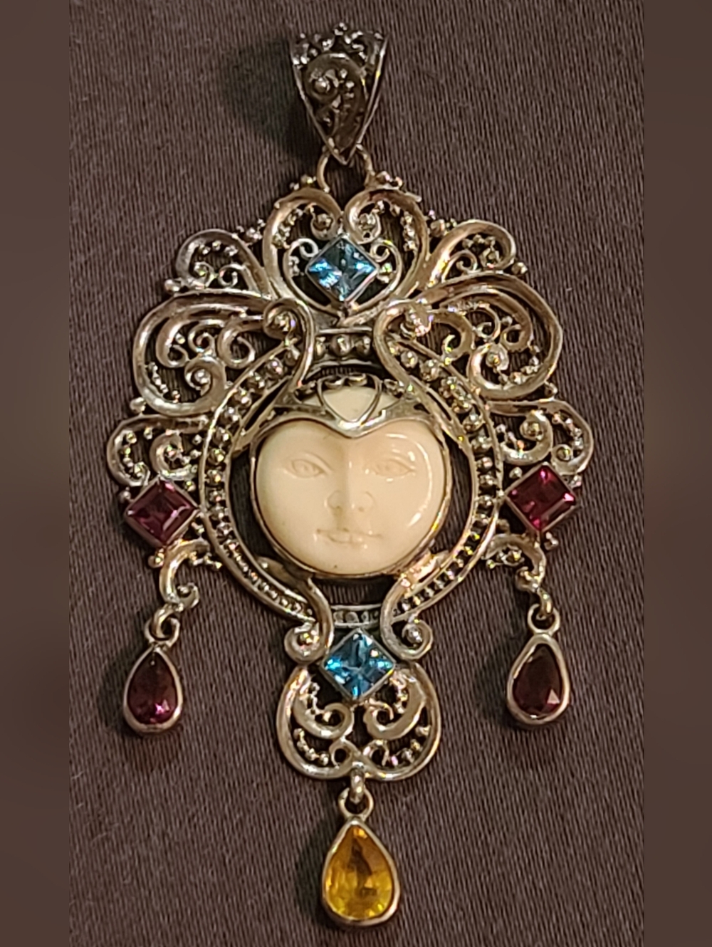 Beautiful Ornate Indonesian Carved Moon Face Multi Gem Pendant 925 Stamped Siver